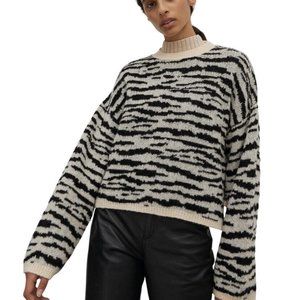 Edited Womens Virginia White Black Zebra Artwork Crew Neck Pullover Sweater